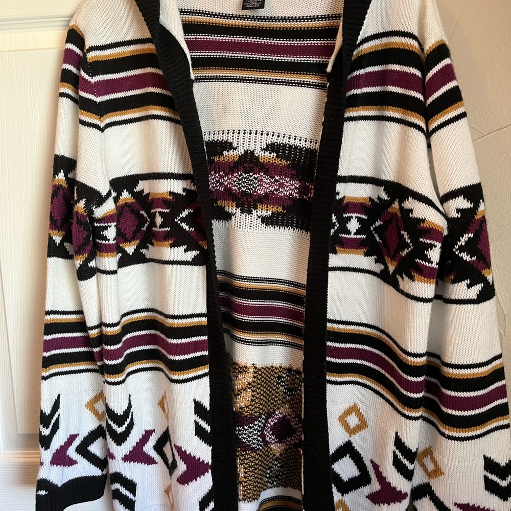 Wrangler Retro sweater. Western design. Size petite small.